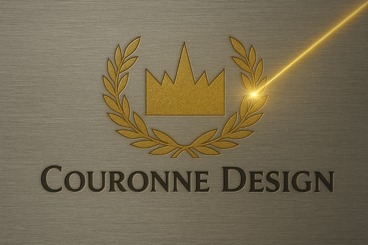 Holzausschnitte mit Stil bereit für den Verkauf