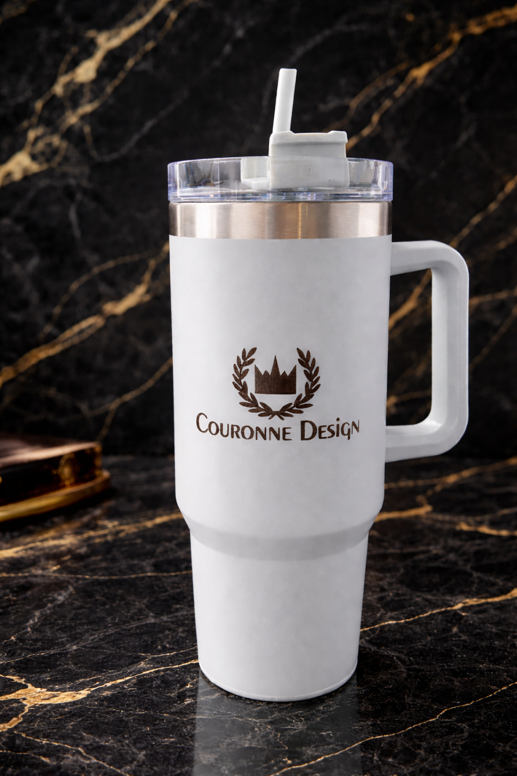 Couronne Design Tumbler To Go